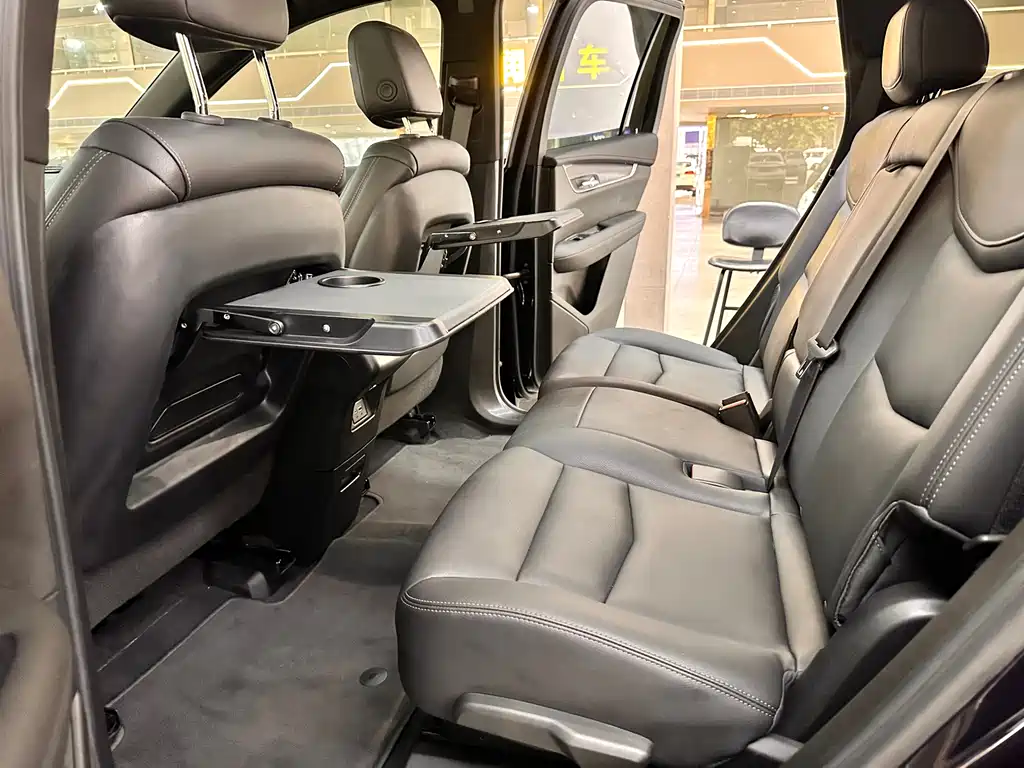 Cadillac XT6 2020 — фото 14