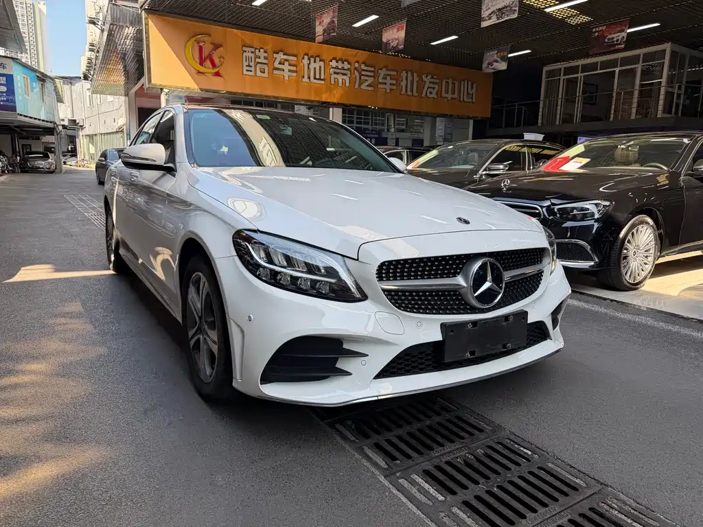 Mercedes-Benz C-Class 2019 — фото 3