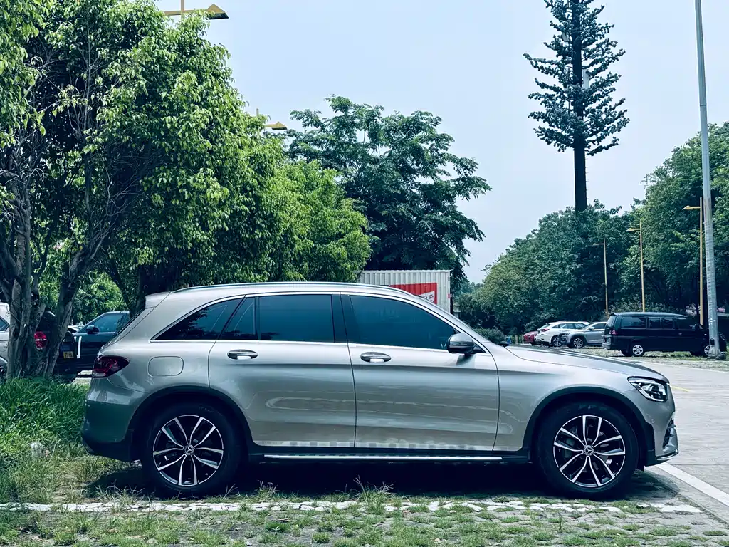 Mercedes-Benz GLC 2021 — фото 6