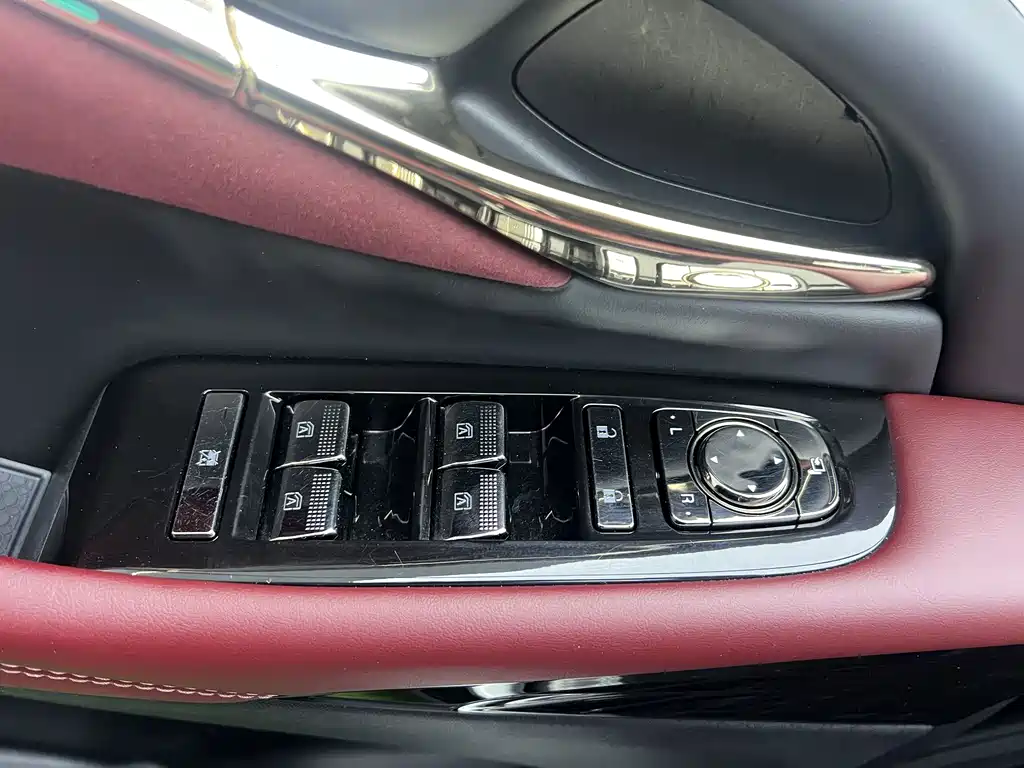 GAC Motor Trumpchi M8 2024 — фото 15