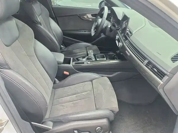 Audi A4L 2022