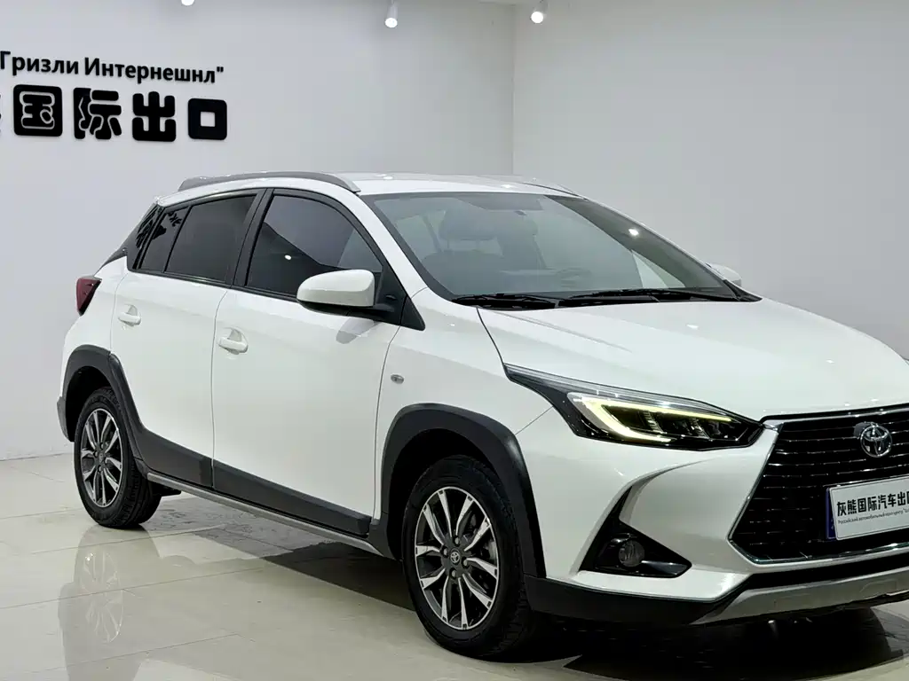 Toyota Yaris L 2022