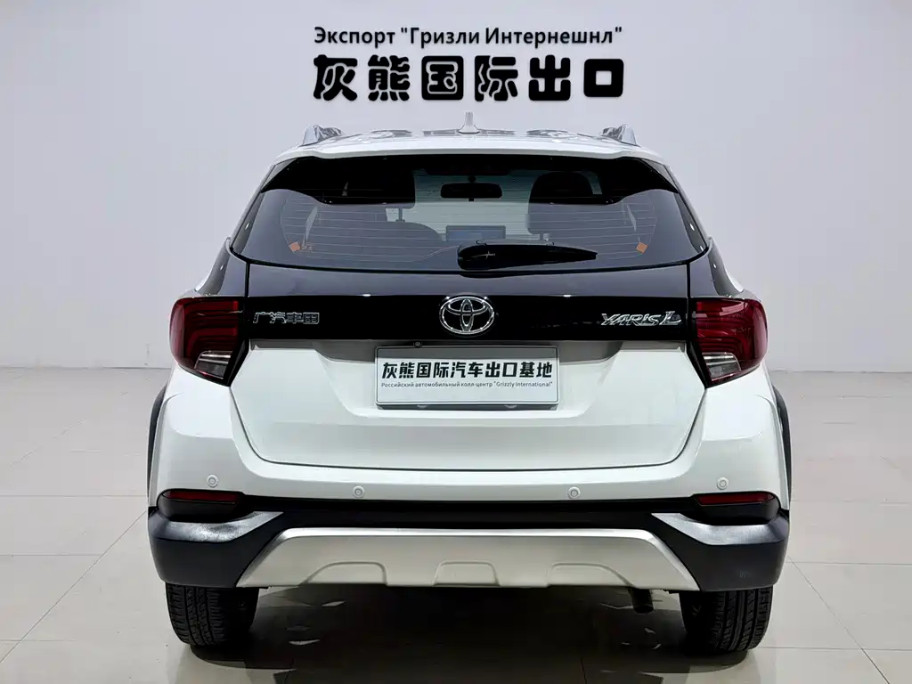 Toyota Yaris L 2022