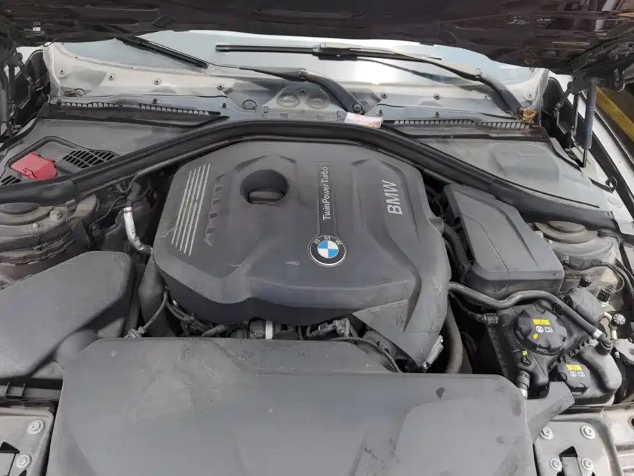 BMW 3 Series 2017 — фото 10
