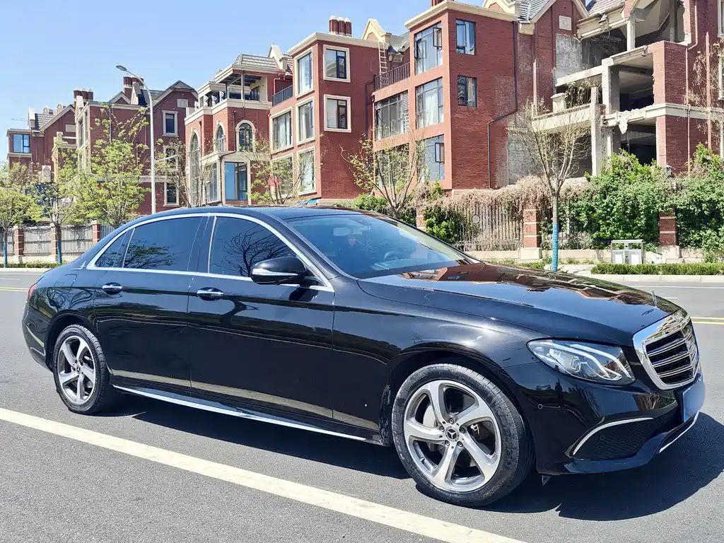 Mercedes-Benz E-Class 2018 — фото 3