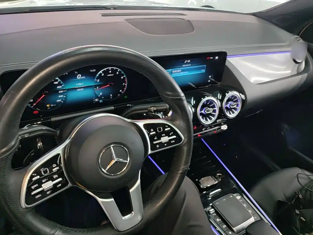Mercedes-Benz GLA 2021 — фото 10