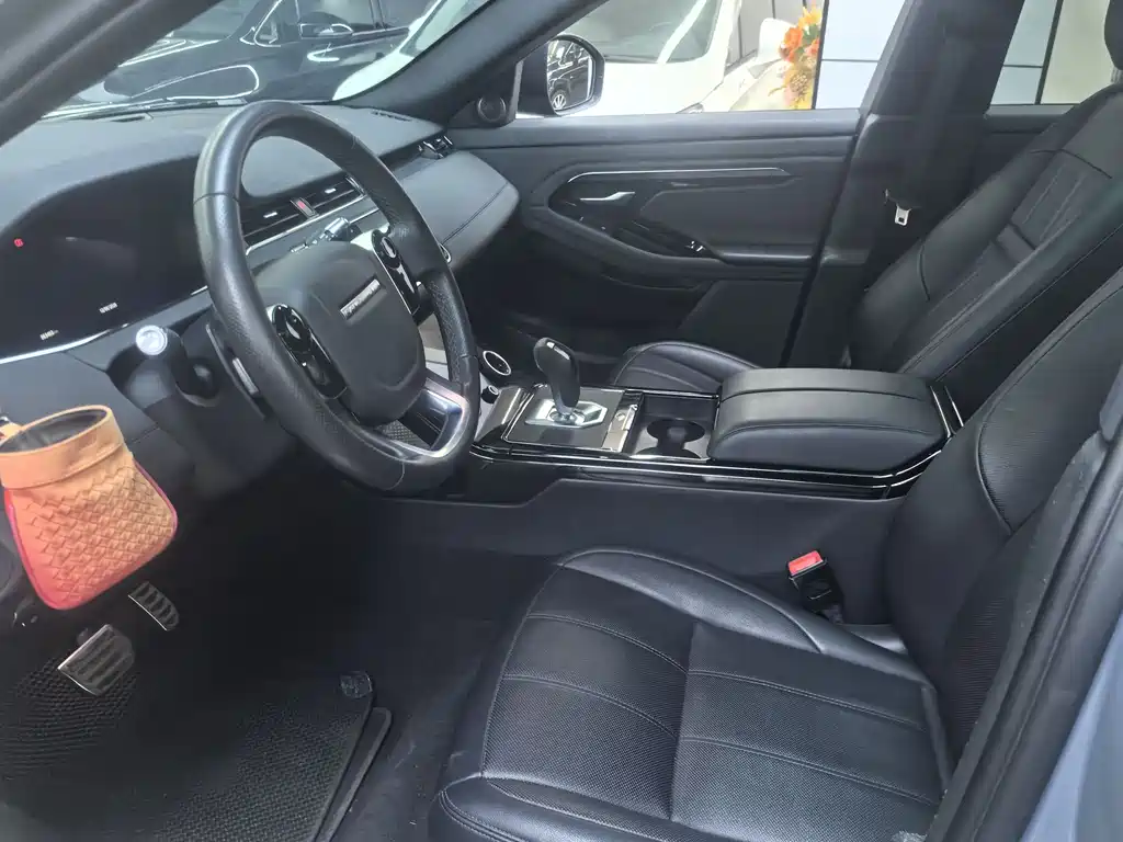 Land Rover Evoque 2021 — фото 9