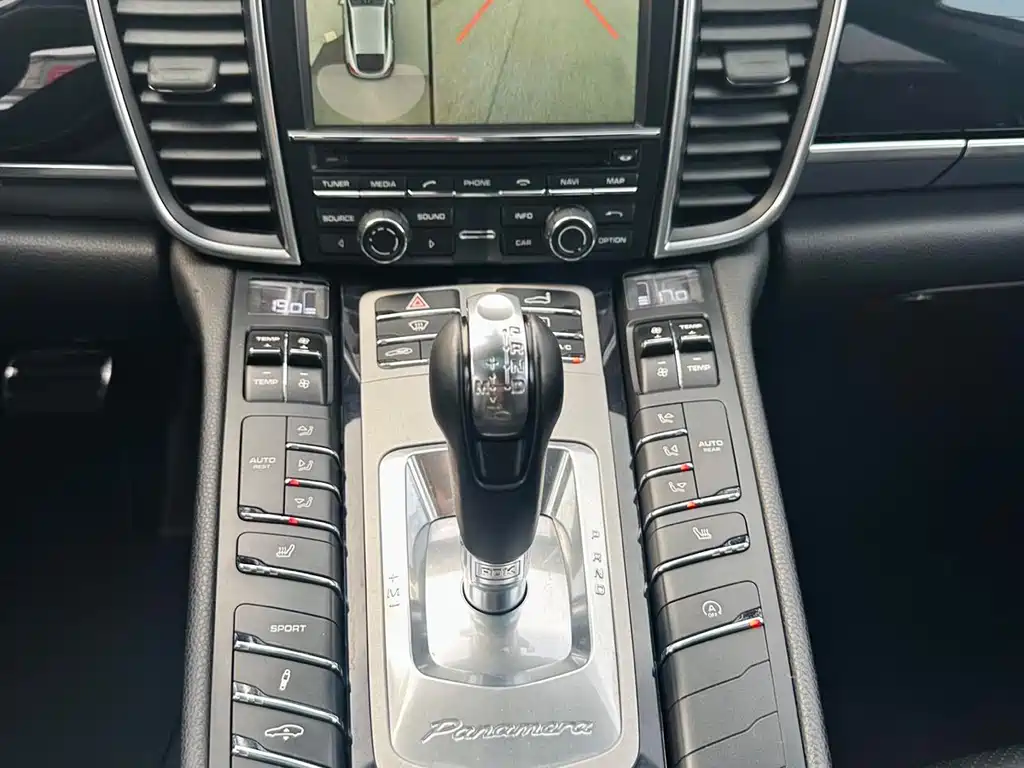 Porsche Panamera 2015 — фото 13
