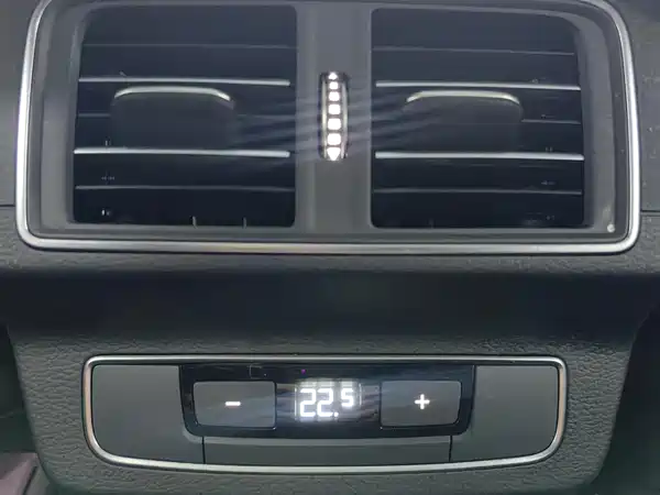 Audi Q5L 2024