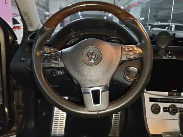 Volkswagen Magotan 2015