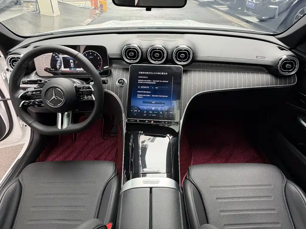 Mercedes-Benz C-Class 2023 — фото 13