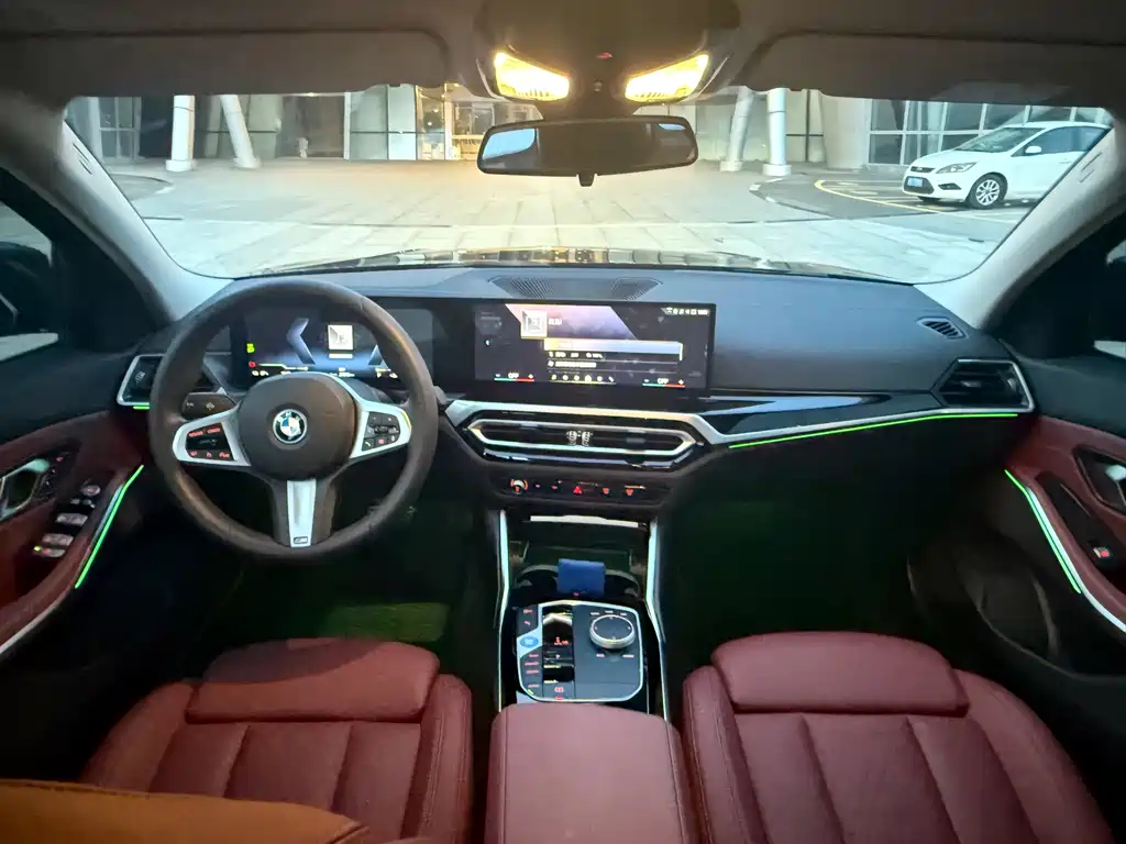 BMW i3 2024 — фото 9
