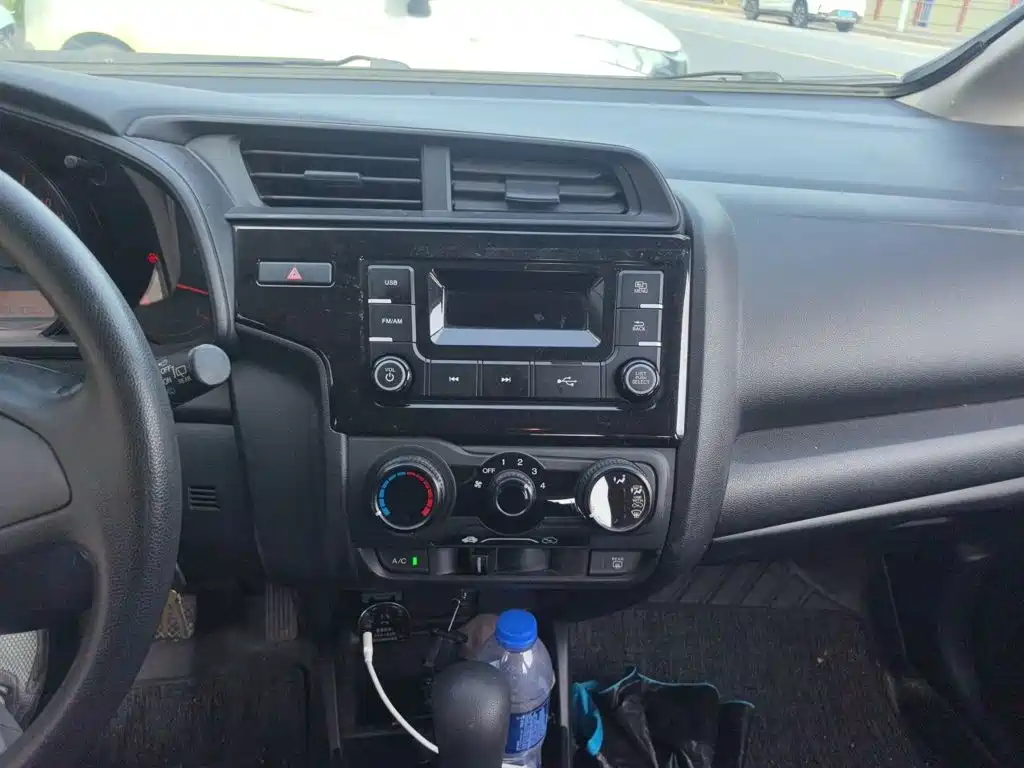 Honda Fit 2018 — фото 10