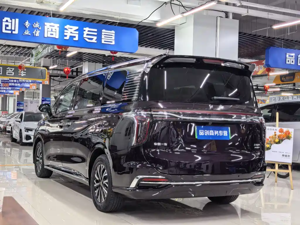 Hongqi HQ9 PHEV 2024 — фото 7
