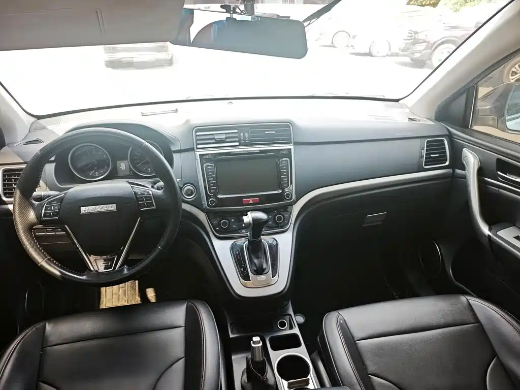Haval M6 2018 — фото 11