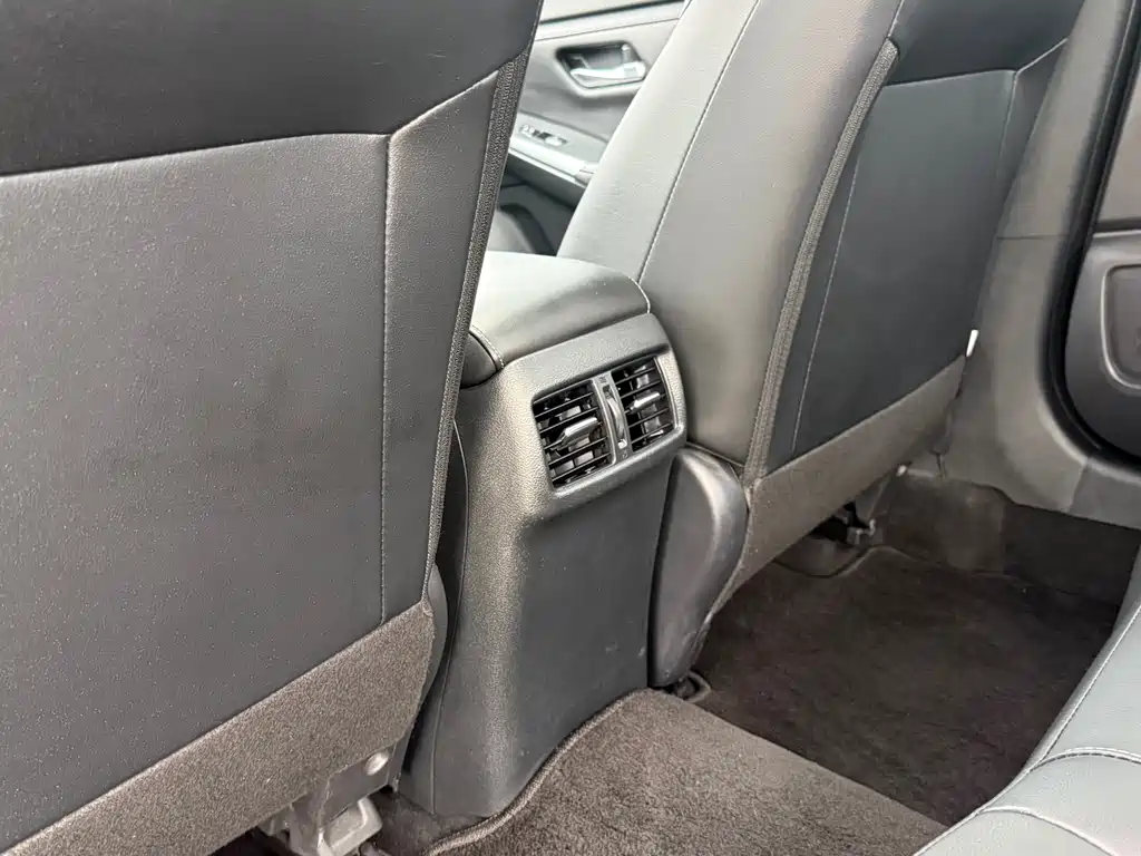 Nissan Sylphy 2023 — фото 10