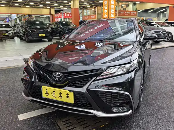 Toyota Camry 2021