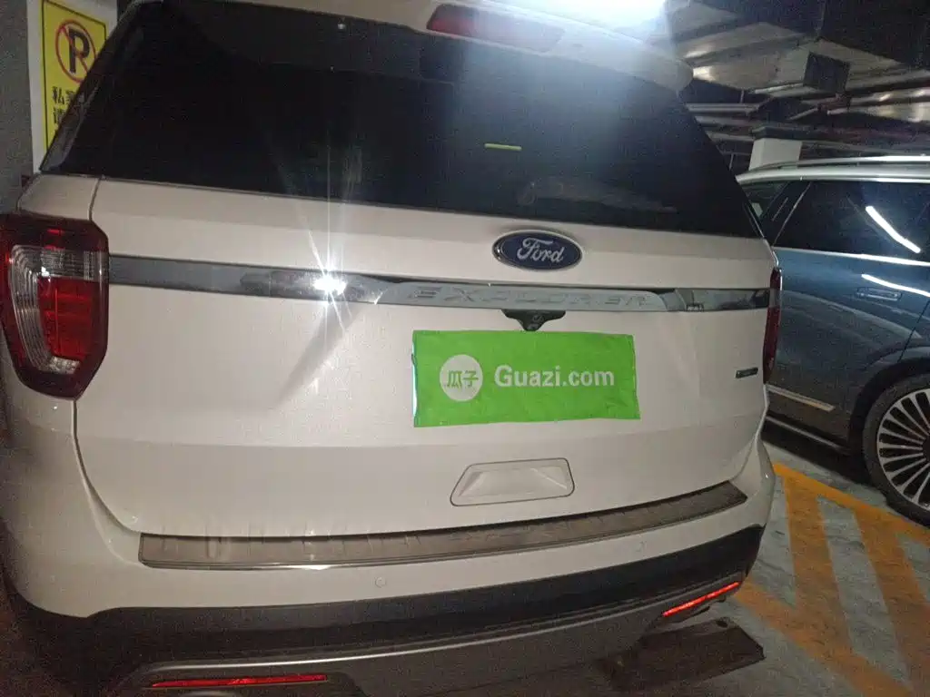 Ford Explorer 2016 — фото 4