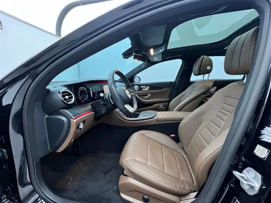 Mercedes-Benz E-Class 2020 — фото 16