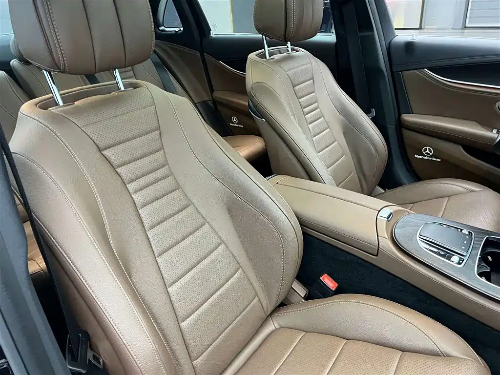 Mercedes-Benz E-Class 2020 — фото 24