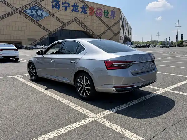 Skoda Superb 2024