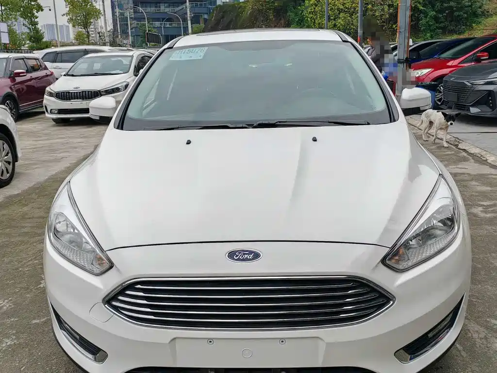 Ford Focus 2017 — фото 1