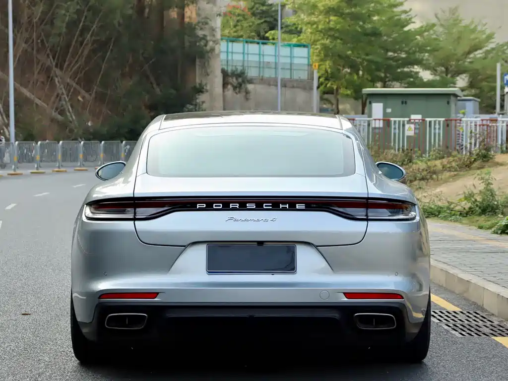 Porsche Panamera 2022 — фото 16