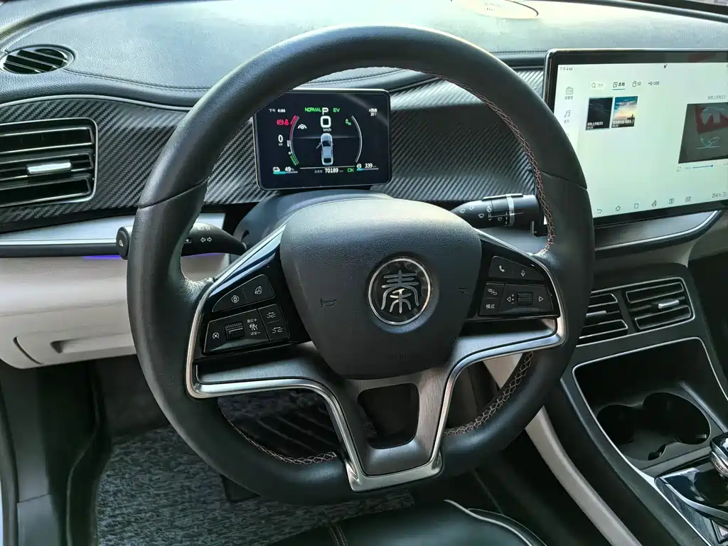BYD Qin PLUS 2022 — фото 17