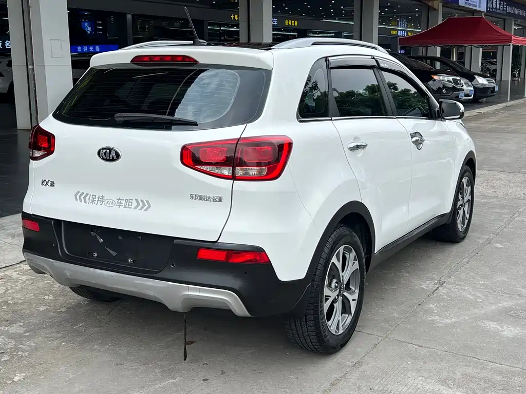 Kia KX3 2015 — фото 7