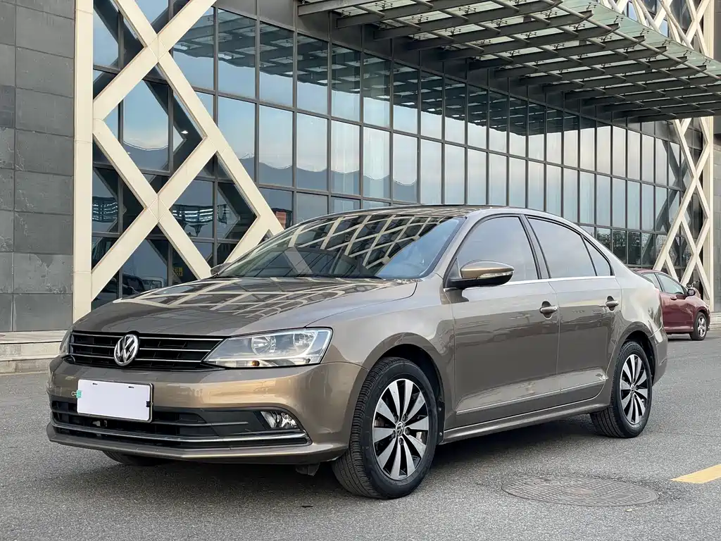 Volkswagen Sagitar 2017