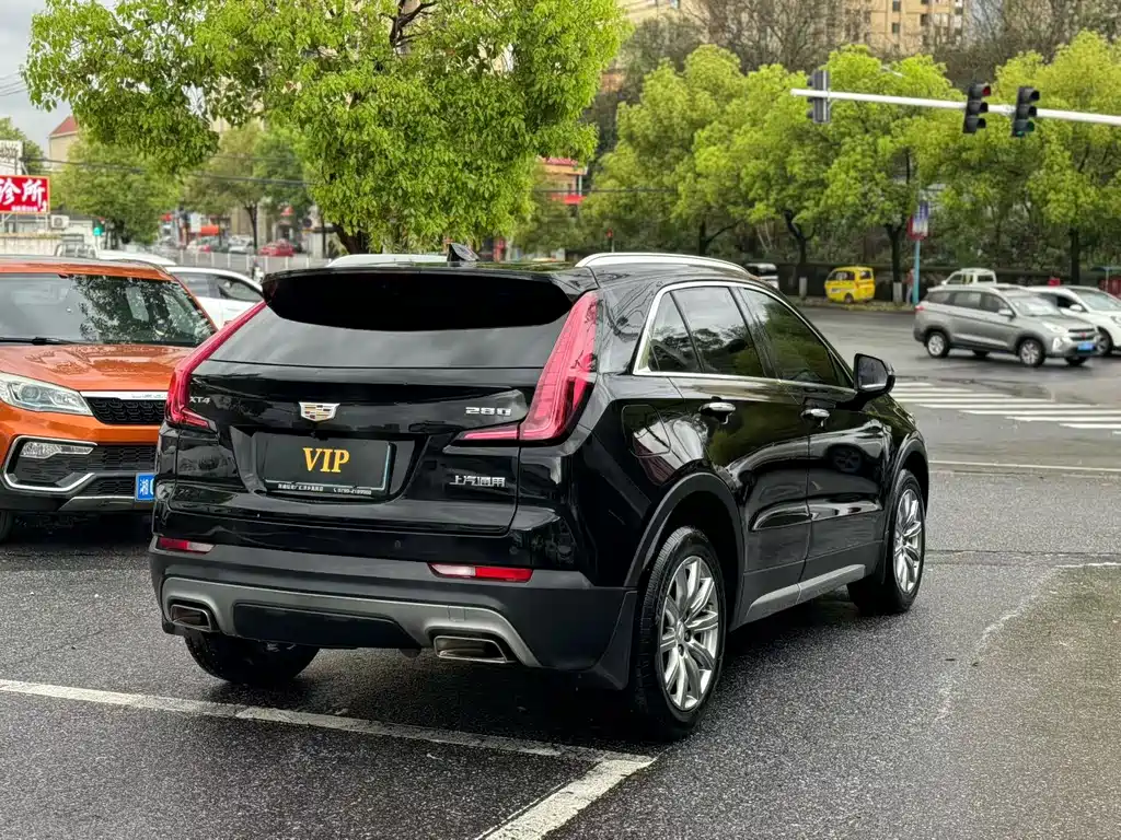 Cadillac XT4 2020 — фото 6