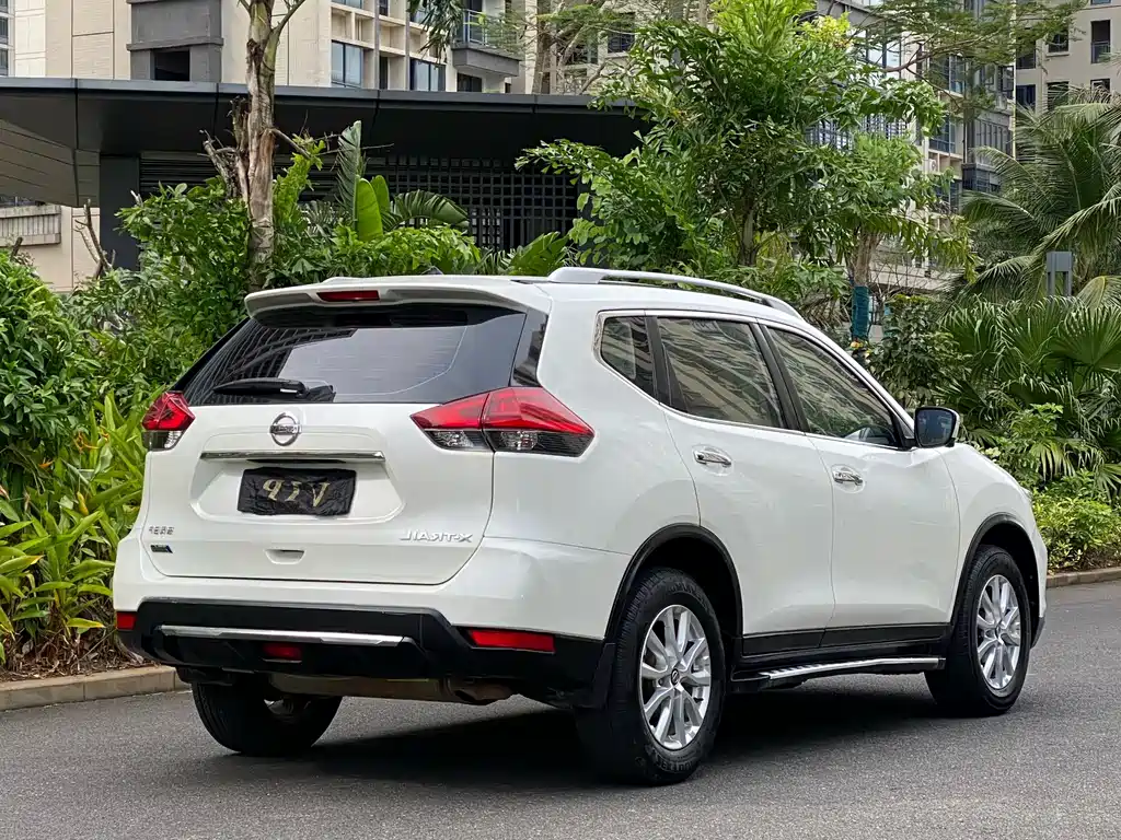 Nissan X-Trail 2018 — фото 9