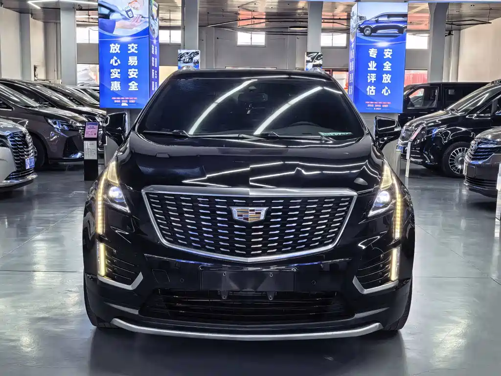 Cadillac XT5 2020 — фото 2
