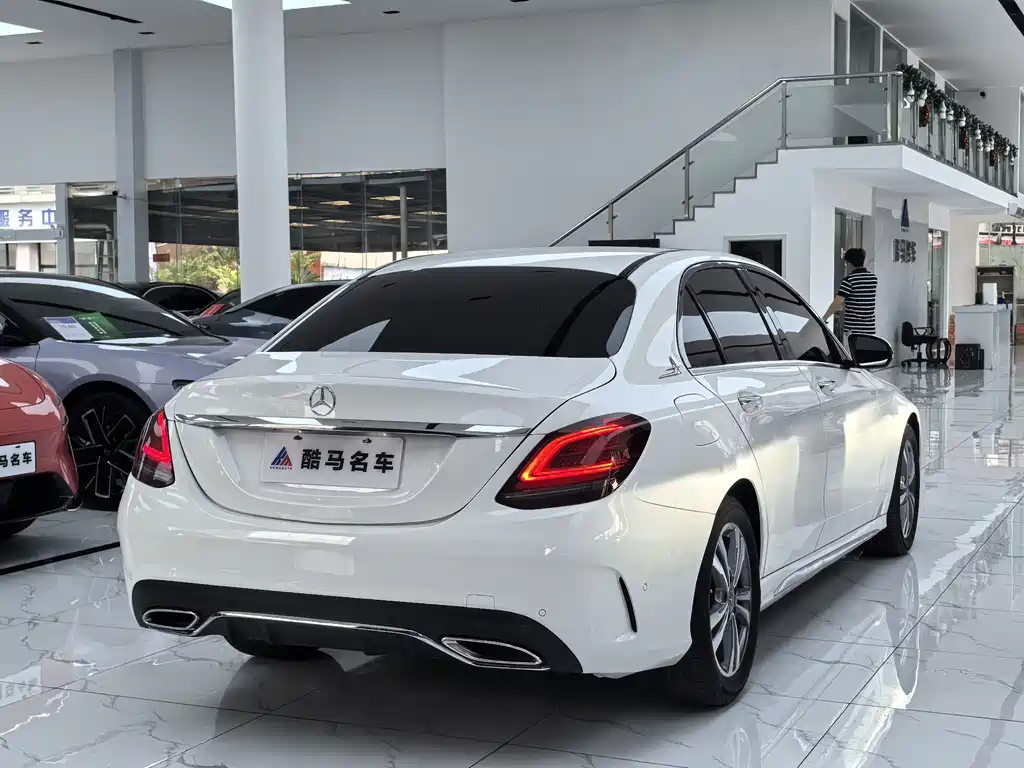 Mercedes-Benz C-Class 2020 — фото 12