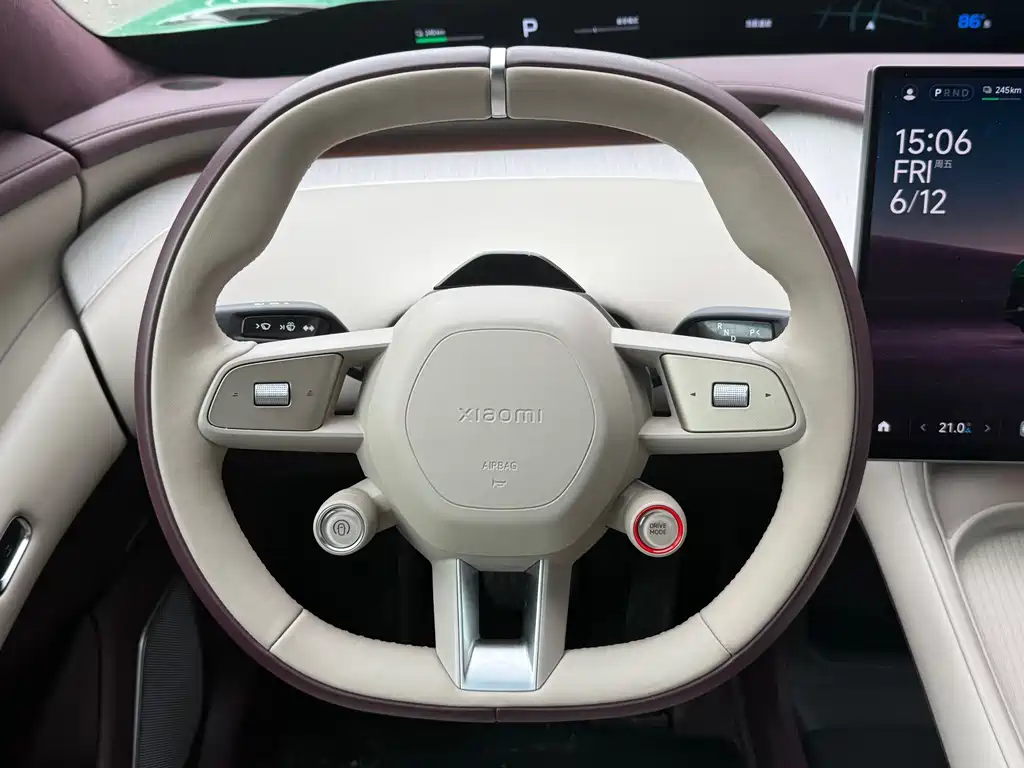 Xiaomi YU7 2025 — фото 10