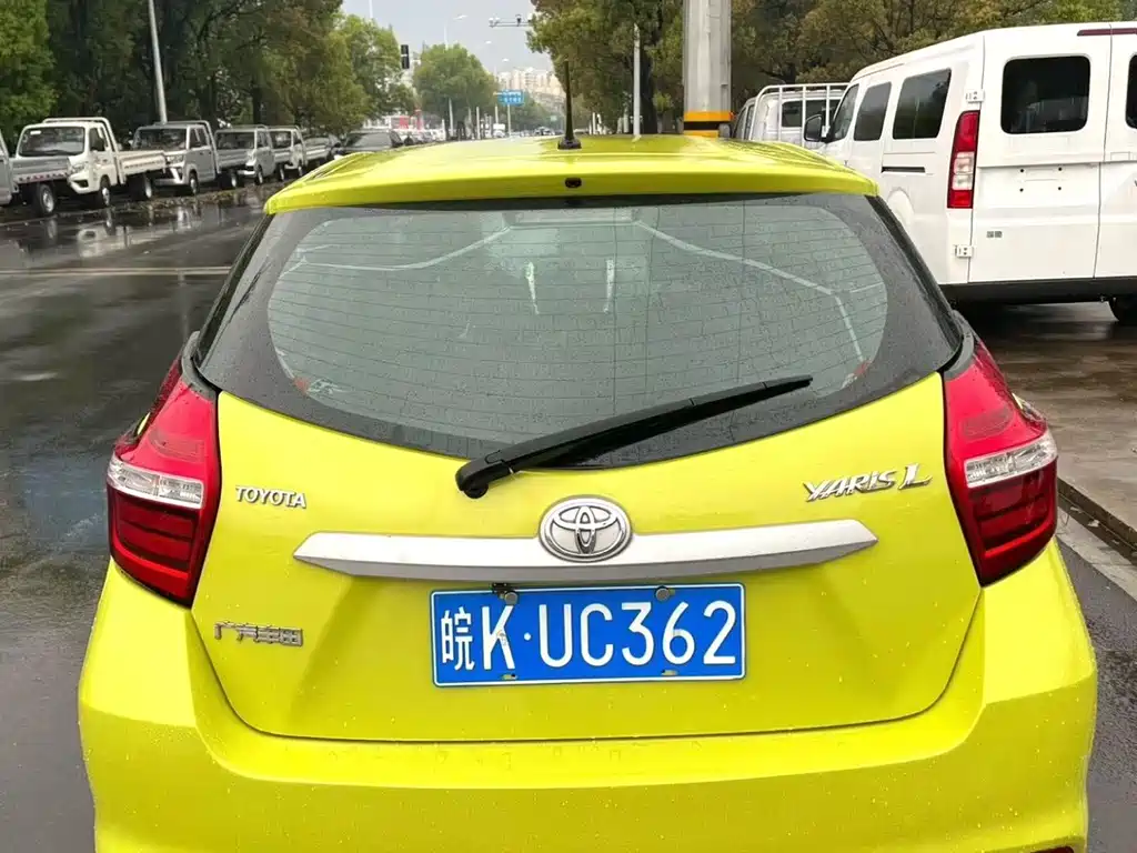 Toyota Yaris L 2017