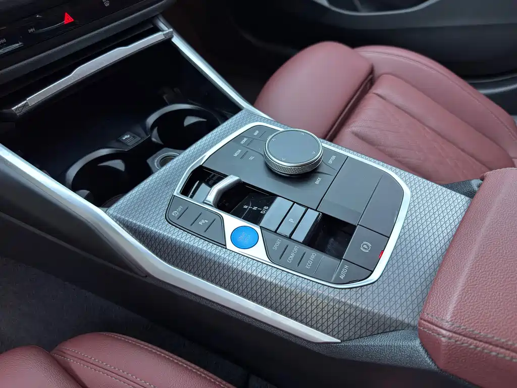 BMW i3 2024 — фото 15