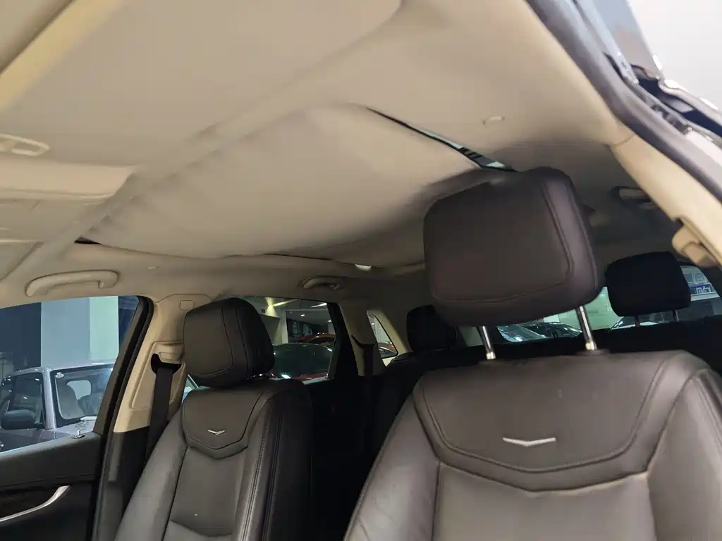 Cadillac XT5 2018 — фото 14