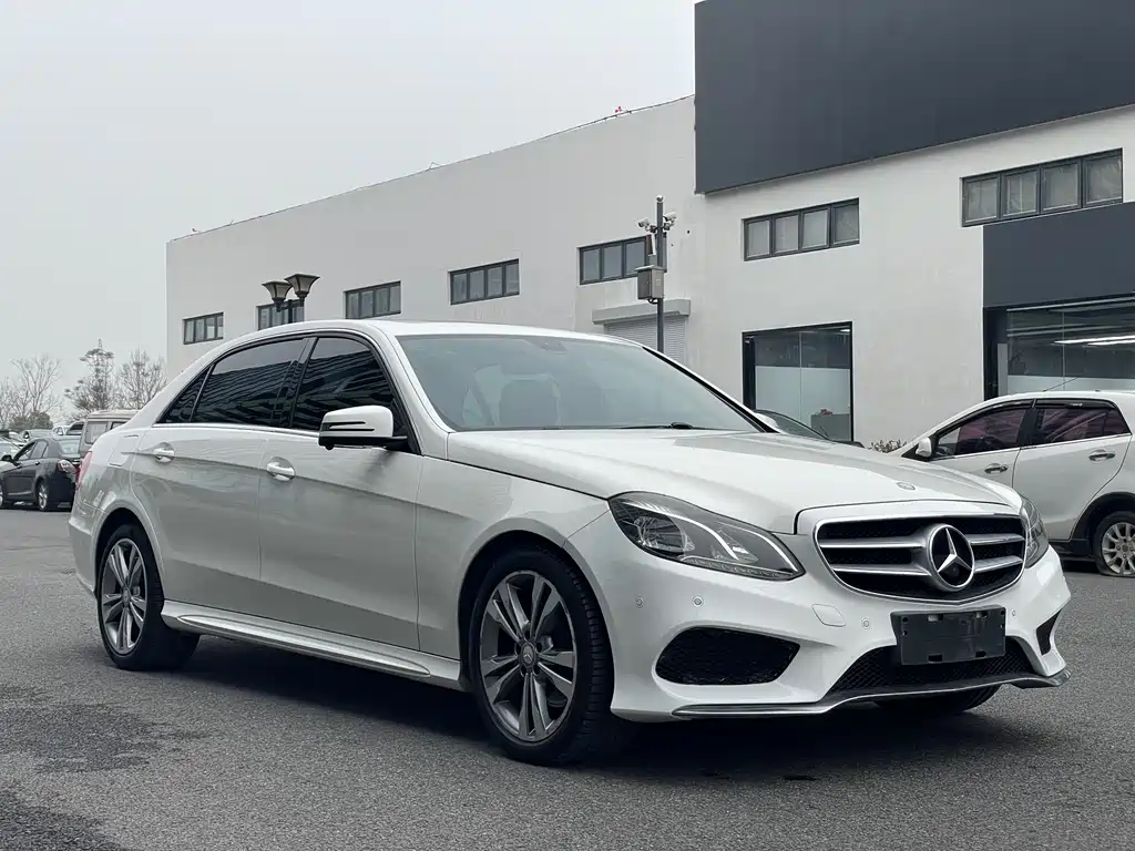 Mercedes-Benz E-Class 2015 — фото 3