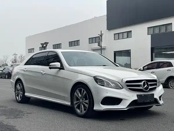 Mercedes-Benz E-Class 2015