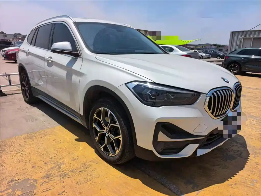 BMW X1 2022 — фото 11