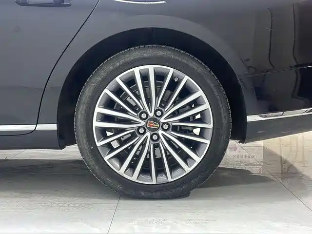Hongqi H9 2022 — фото 15
