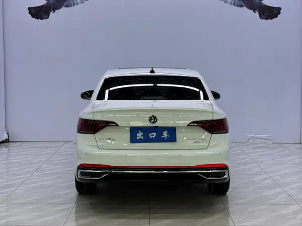 Volkswagen Sagitar 2022