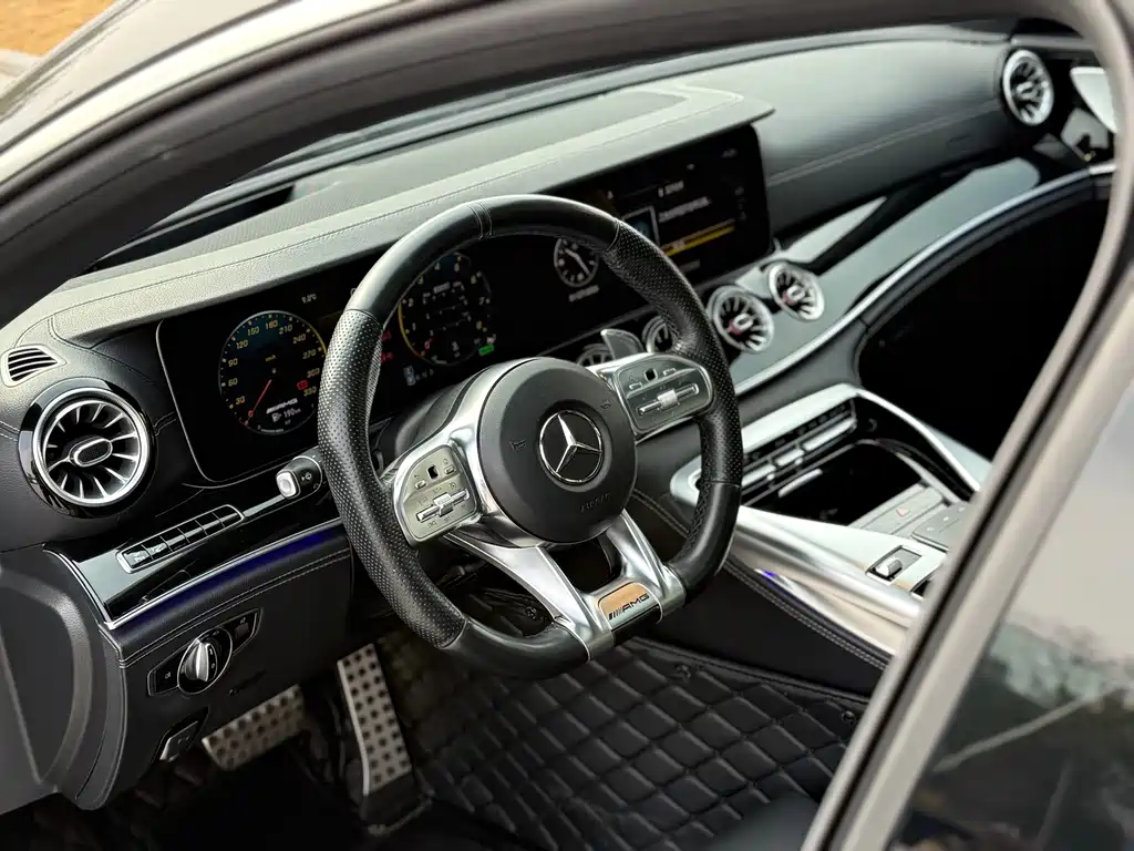 Mercedes-Benz AMG GT 2020 — фото 5