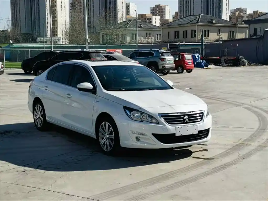 Peugeot 408 2015 — фото 4