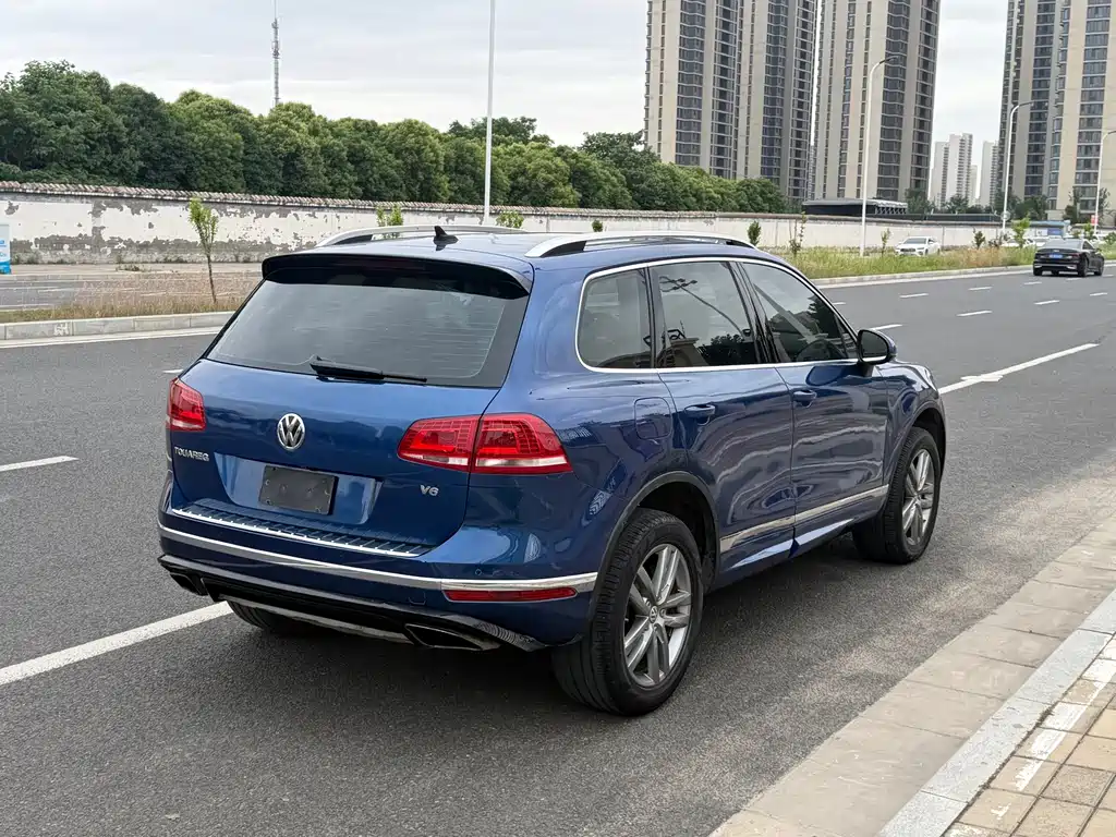 Volkswagen Touareg 2016 — фото 13