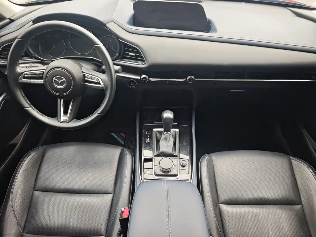 Mazda CX-30 2020 — фото 10