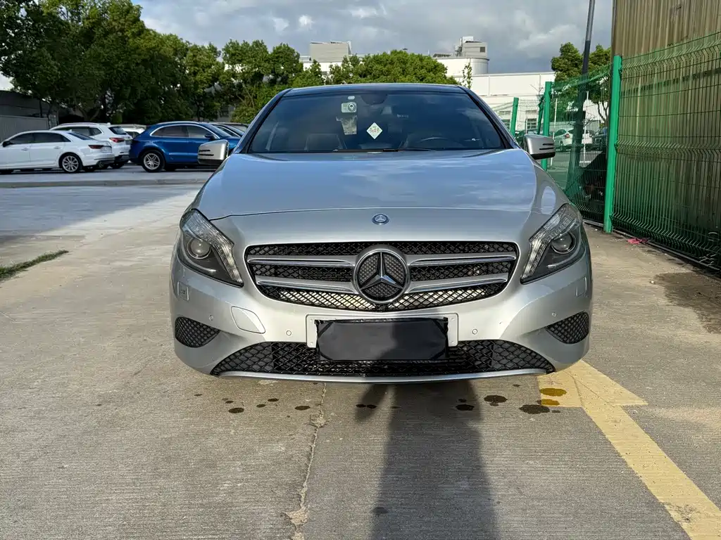 Mercedes-Benz A-Class 2015 — фото 2