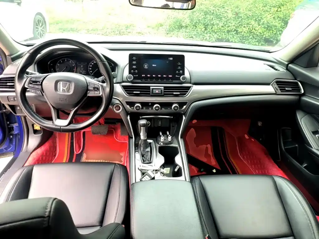 Honda Accord 2020 — фото 10
