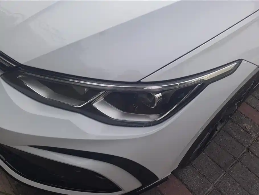 Volkswagen Golf 2021